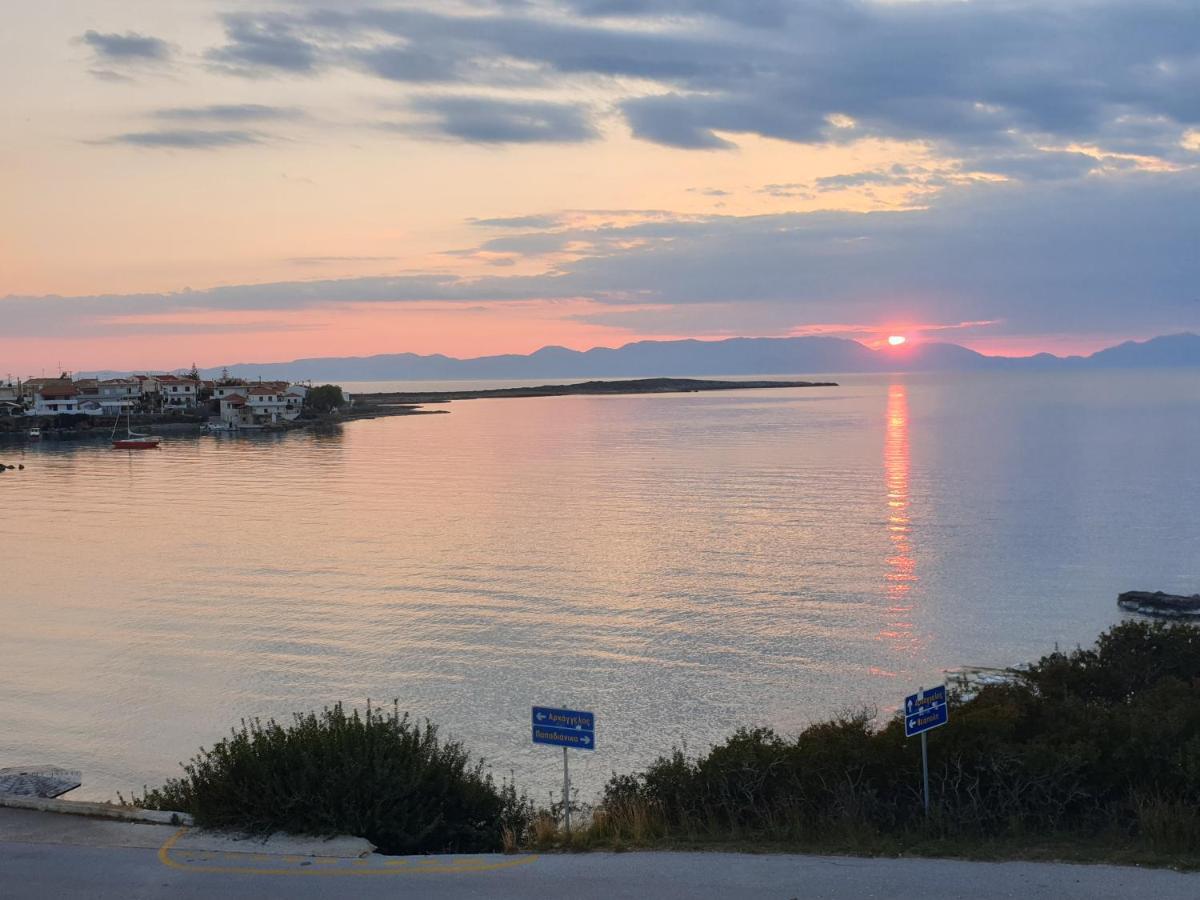 Sunset Holiday House Аркангелос Екстер'єр фото