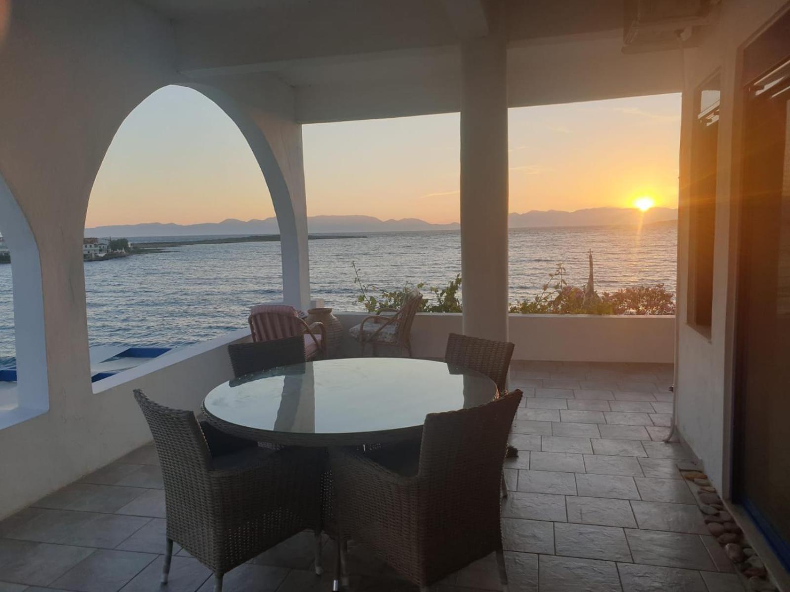 Sunset Holiday House Аркангелос Екстер'єр фото